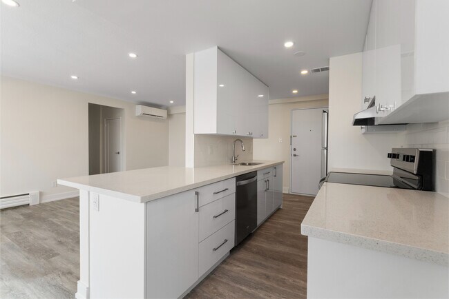 Photo du bâtiment - 2440 Queen Street East