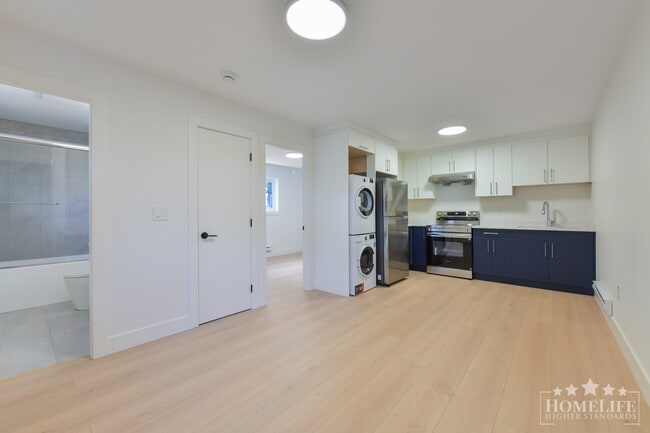 Building Photo - Brand New 1-Bedroom Coach House in North Delta – Private Freestanding Home with Utilities Included
