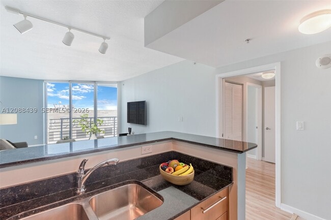 Building Photo - 335 Biscayne Blvd