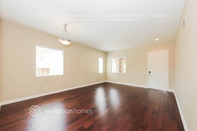 Foto del edificio - 41042 Crimson Pillar Ln