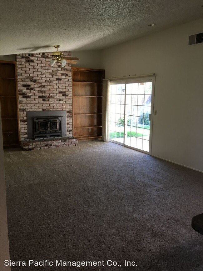 Building Photo - 3 br, 2 bath House - 896 Mesa Verde