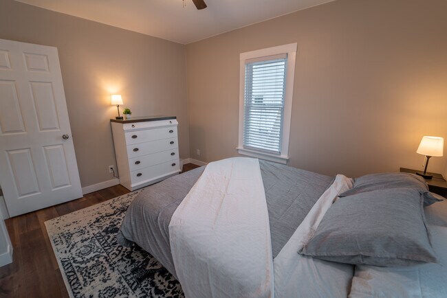 Second Bedroom - 953 Higgins Ave