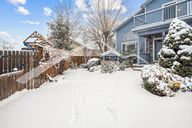 Building Photo - Spacious Basement Unit with Washer/Dryer a...