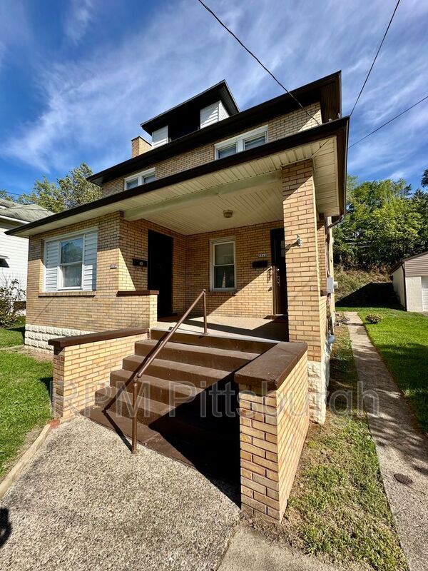 Building Photo - 2218 McMonagle Ave