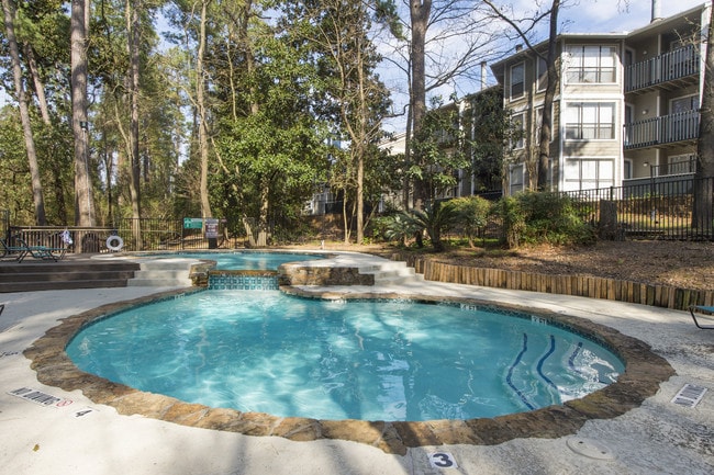 Building Photo - Riverwalk Apartments