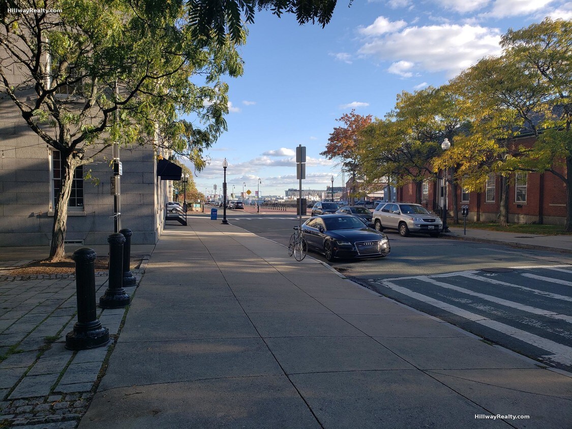 Primary Photo - 33 3rd St