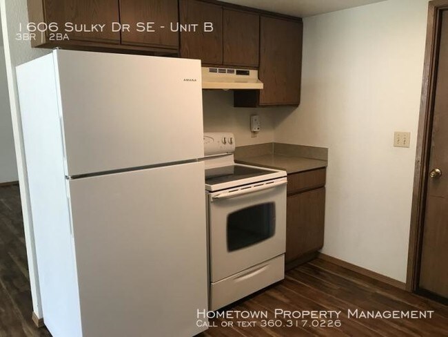 Building Photo - 3 bedroom in Lacey WA 98503