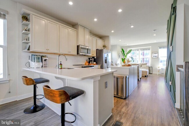 Building Photo - 3420 16th St NW