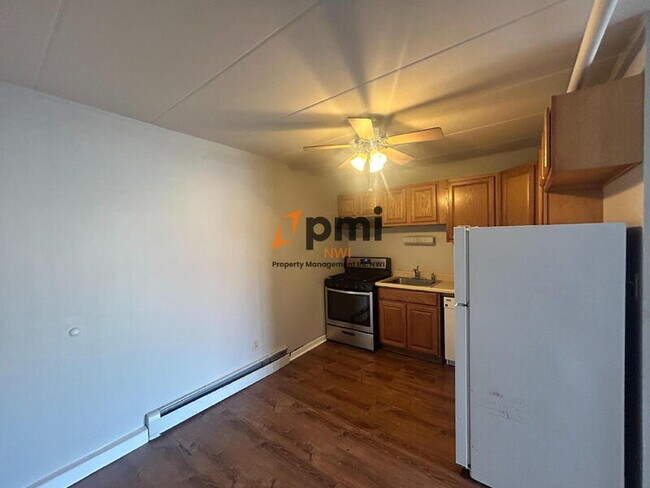 Foto del edificio - 111 Harrington Ave