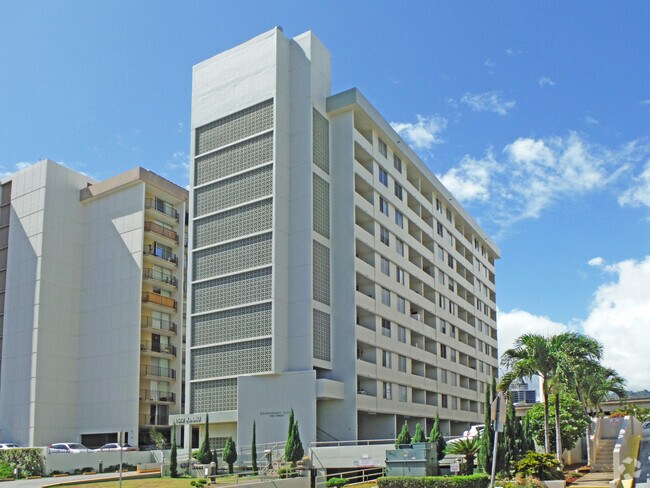 Foto principal - Kaahumanu Plaza