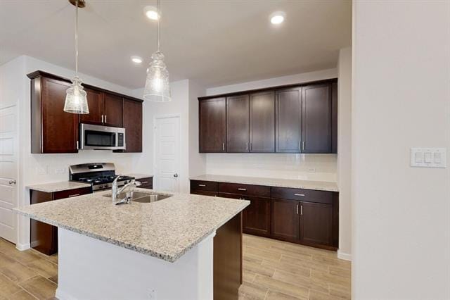 Building Photo - 417 Forsyth Dr