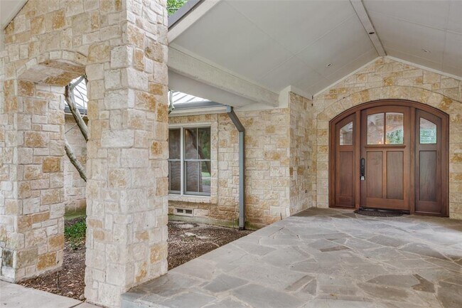 Building Photo - 10625 Lennox Ln