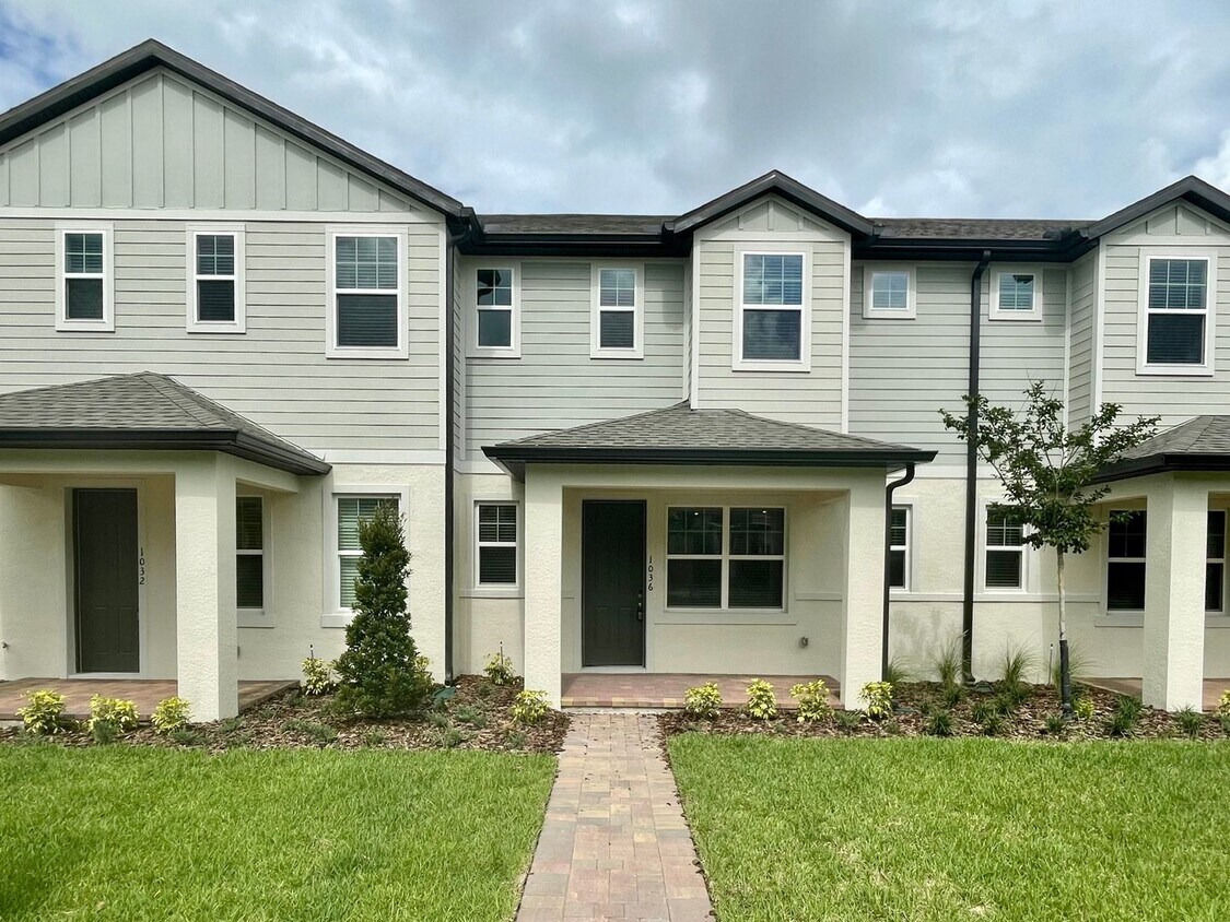 Primary Photo - MOVE IN SPECIAL! Spacious 3 Bedroom, 2.5 B...