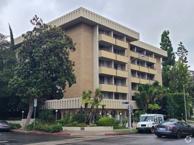 Building Photo - 1300 Midvale Ave