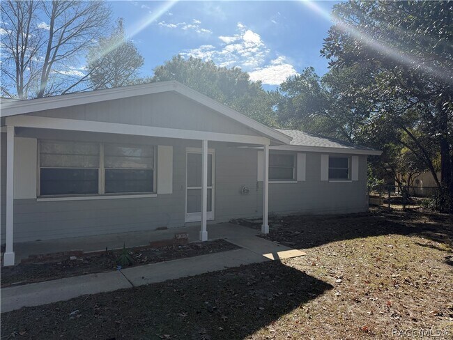 Foto del edificio - 2713 Adams St W