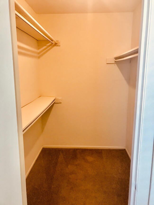 Closet - El Cid Apartments