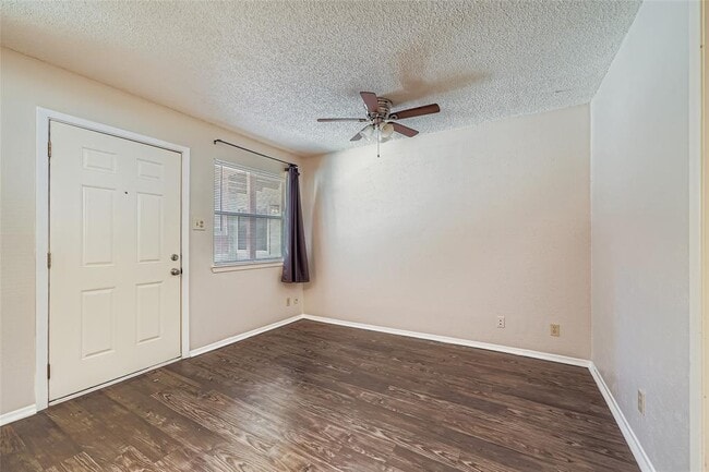 Building Photo - 4405 Avenue A