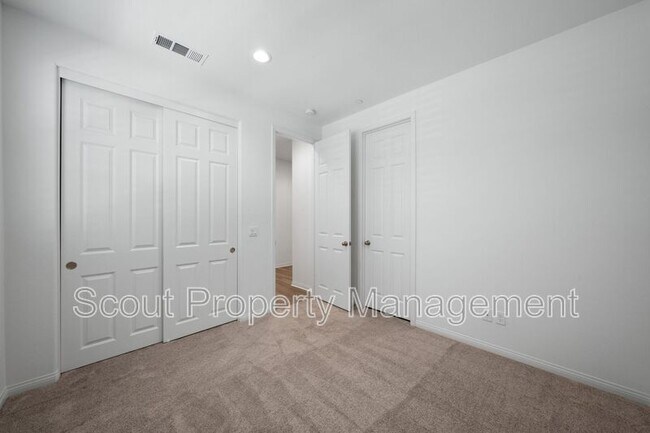 Foto del edificio - 39598 Lupine Dr