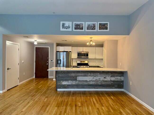 Foto del edificio - 305 Whiton St