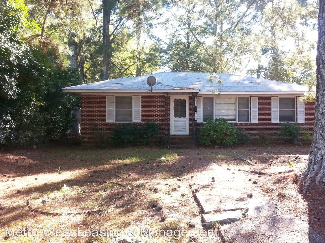 Primary Photo - 3 br, 1 bath House - 401 Newnan Rd