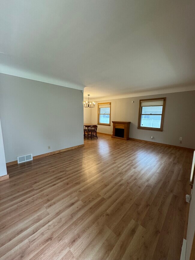 Foto del edificio - 1435 Price Ave