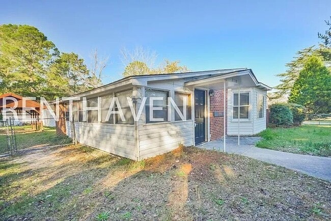 Building Photo - 2119 Porter Dr