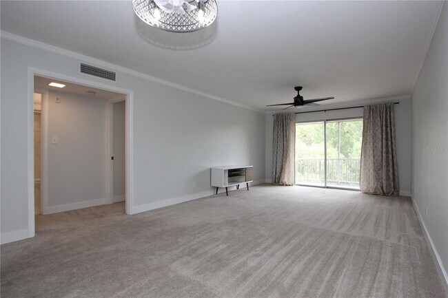 Foto del edificio - 1250 S Denning Dr