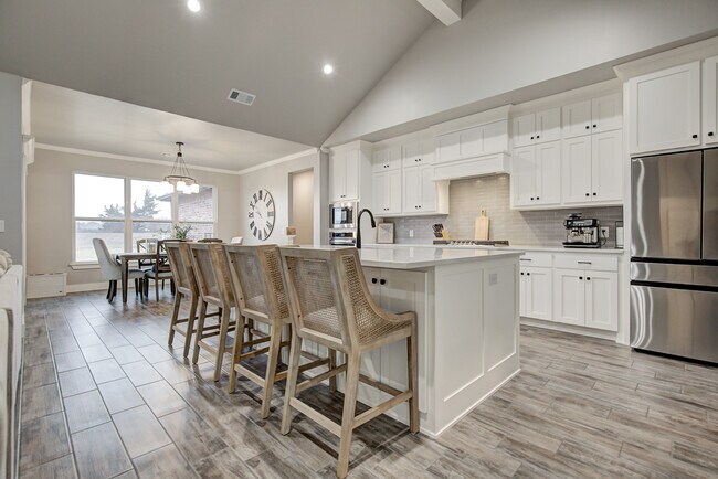 Foto del edificio - 7044 Chestnut Ln
