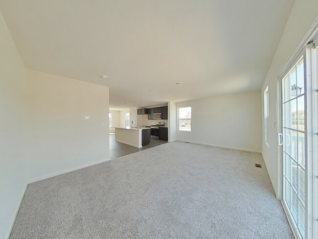 Foto del edificio - 351 Bridgeview Ct