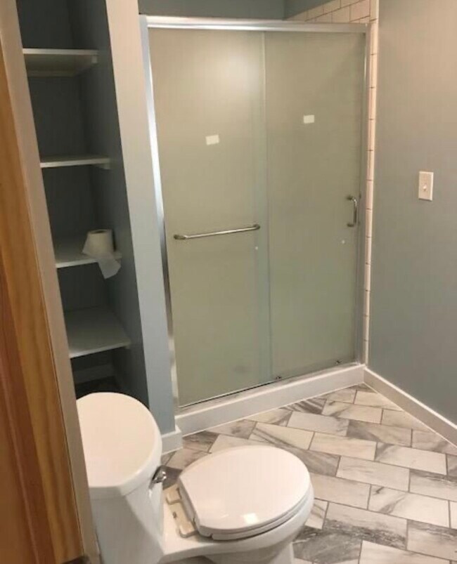 Master Bath - 13 E Park Row