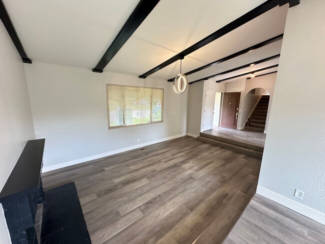Foto del edificio - 4 Bed 3 Bath Home In San Ramon
