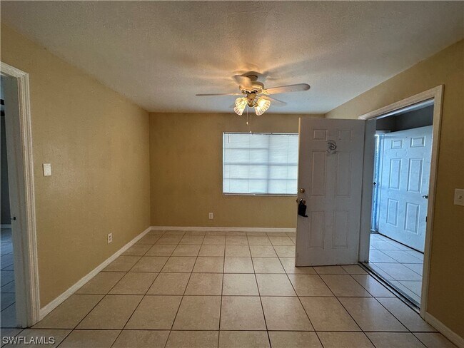 Foto del edificio - 3323 Canal St