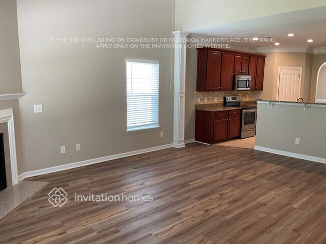 Building Photo - 4345 Glenmore Creek Dr