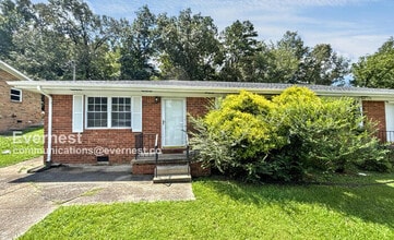 Building Photo - 3620 Missionaire Ave