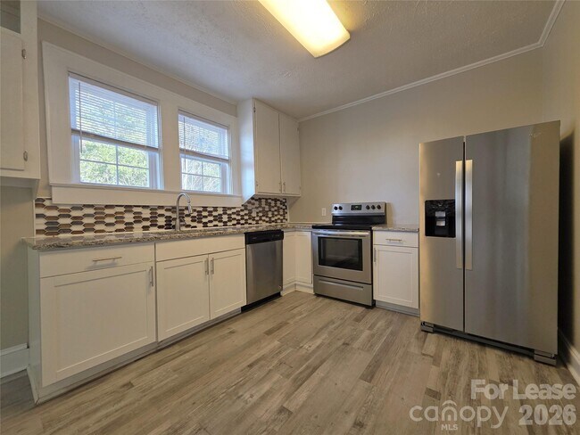 Foto del edificio - 294 Fink Ave NW