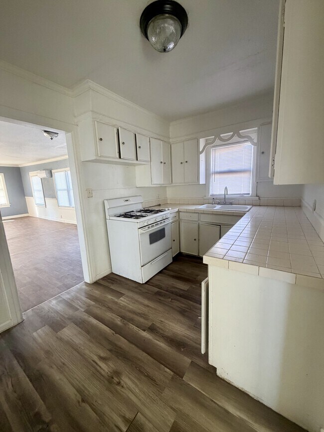 Foto del edificio - 1324 Georgetown St