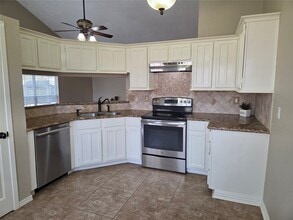 Building Photo - 4203 Spinks Creek Ln