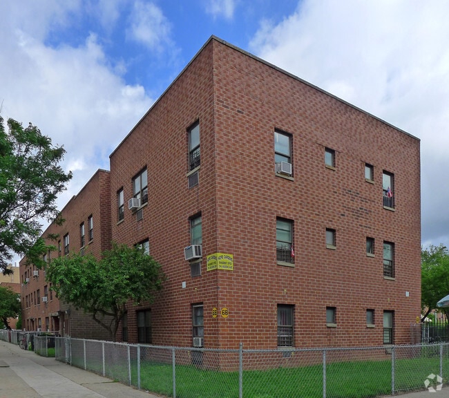 Building Photo - Linden Grove