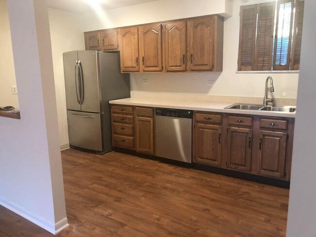 Foto del edificio - 1391 Bluff Ave