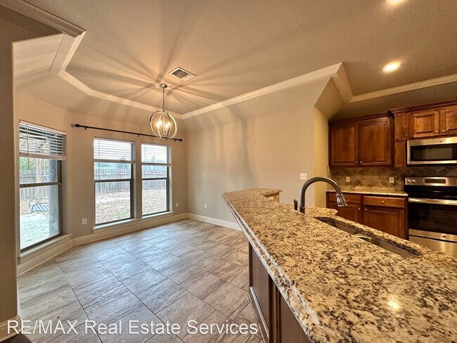 Foto del edificio - 3 br, 2 bath House - 1100 Bear Creek