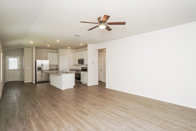Building Photo - 519 Roquefort St