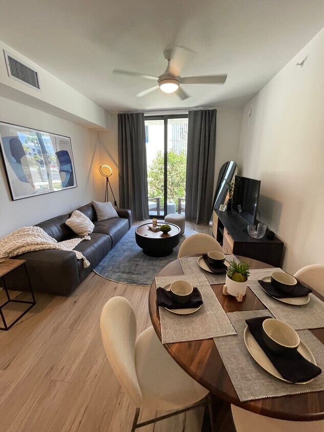 Primary Photo - 7063 W 5th Ct