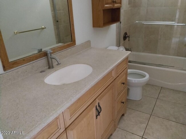 Building Photo - 4505 S Alder Dr