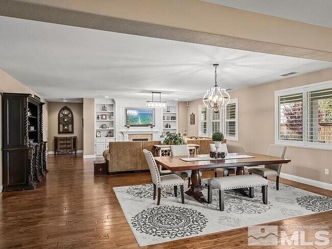 Foto del edificio - 2725 Foxhunter Ln