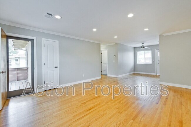 Foto del edificio - 661 Channing Ave