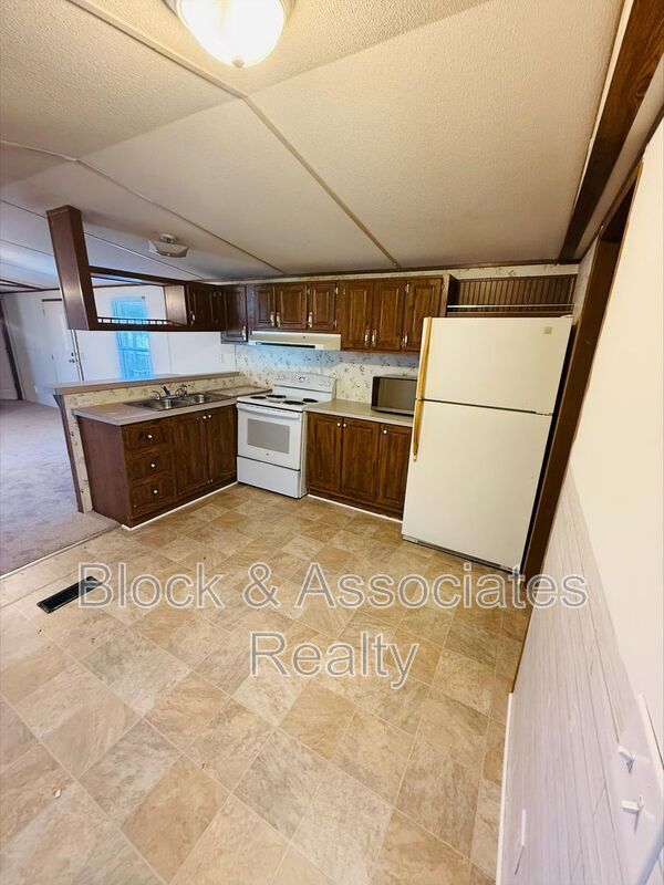 Foto del edificio - 1066 Worthville Rd