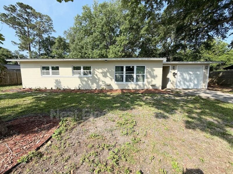 Foto principal - 1325 Hibiscus St