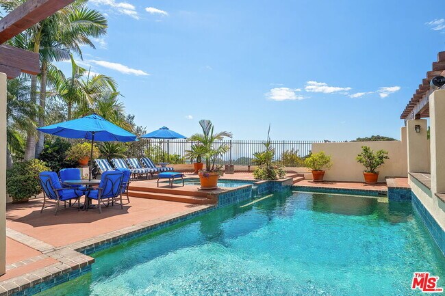 Foto del edificio - 2528 Angelo Dr