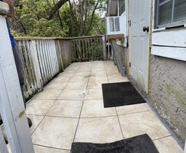 Building Photo - 2328 Union St