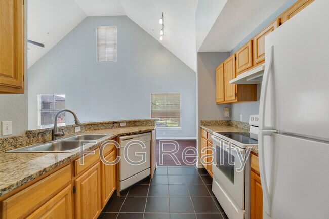 Building Photo - 6021 Westgate Dr